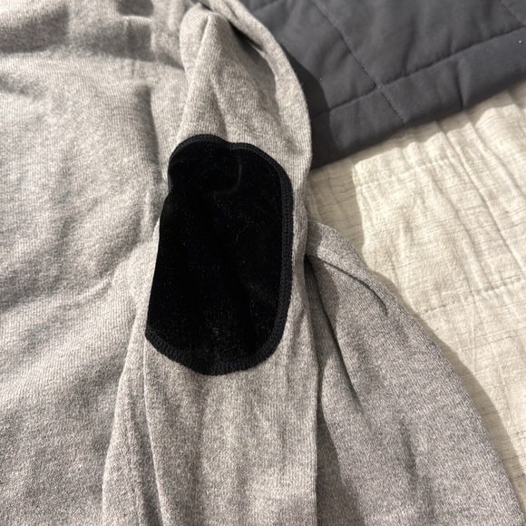 Lisa Todd sweater - Picture 7 of 9